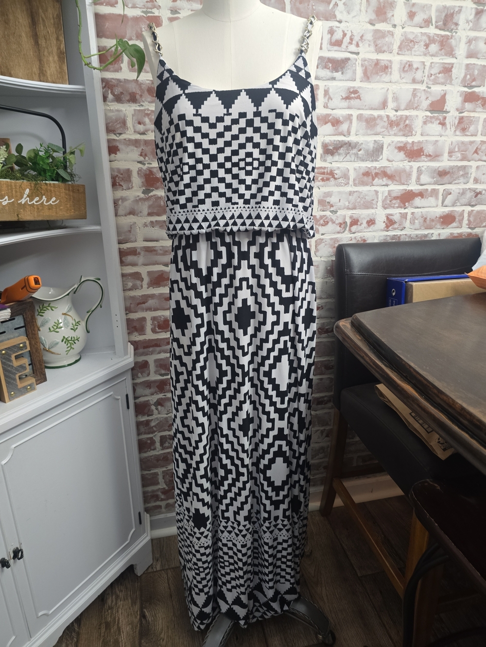 Emma & Michele Black and White Geometric Maxi Dress Sz Large